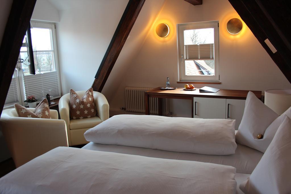 Hotel Schmales Haus Ulm Zimmer foto